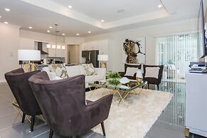 Top Deluxe Apartment at Storey Lake 262817