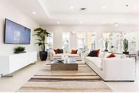 Magical Townhouse with balcony at Summerville resort SU7528