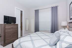 Magical Townhouse with balcony at Summerville resort SU7528