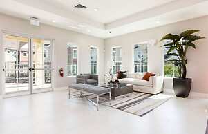 Magical Townhouse with balcony at Summerville resort SU7528