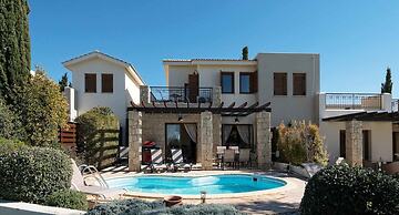 Lovely 2 bedroom Villa Kornos HG33 with private pool and golf course v