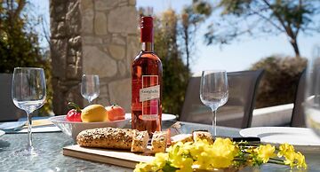 Lovely 2 bedroom Villa Kornos HG33 with private pool and golf course v