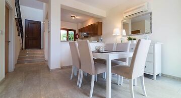 Lovely 2 bedroom Villa Kornos HG33 with private pool and golf course v