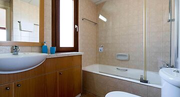 Lovely 2 bedroom Villa Kornos HG33 with private pool and golf course v