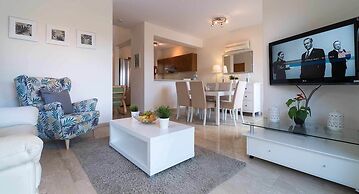 Lovely 2 bedroom Villa Kornos HG33 with private pool and golf course v