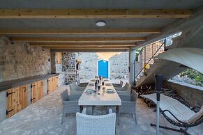 Villa Jatica - Luxury in the Wilderness of Makarska