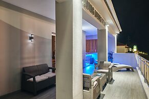 Savvas Luxury Suites