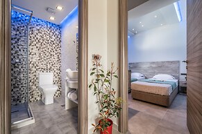 Savvas Luxury Suites