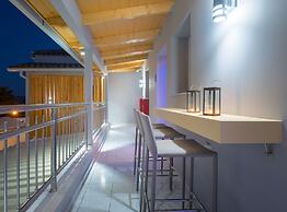 Savvas Luxury Suites