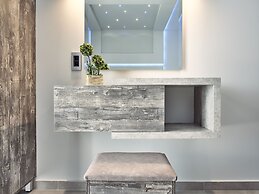 Savvas Luxury Suites