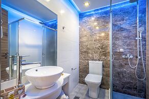 Savvas Luxury Suites