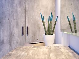 Savvas Luxury Suites