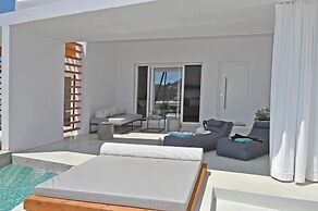 Tinos Blend Suites