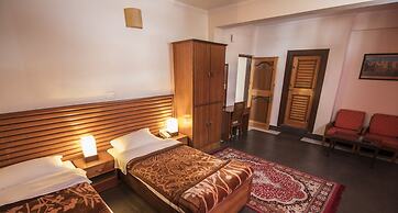 WOW STAYZ2 Hotel The Lodge