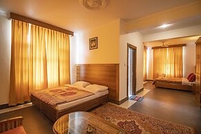 WOW STAYZ2 Hotel The Lodge