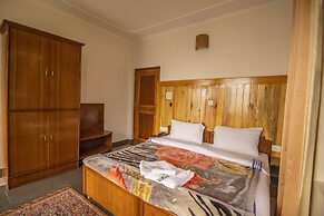 WOW STAYZ2 Hotel The Lodge