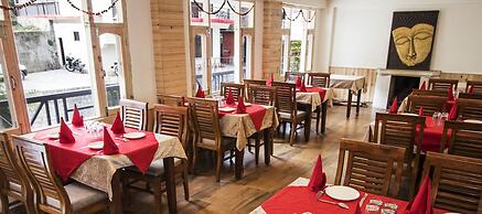 WOW STAYZ2 Hotel The Lodge