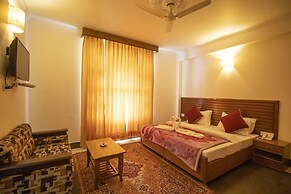 WOW STAYZ2 Hotel The Lodge