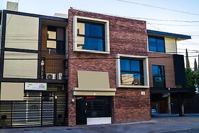 CAPITAL O Lowe Suites