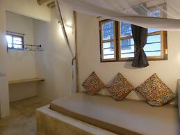 Bahari Pizza Restaurant and Bungalows