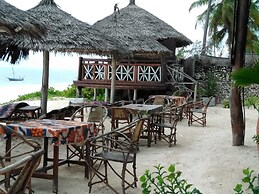 Bahari Pizza Restaurant and Bungalows