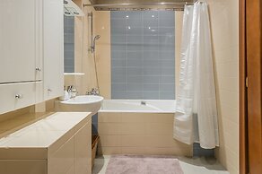GM Apartment Serafimovicha 2