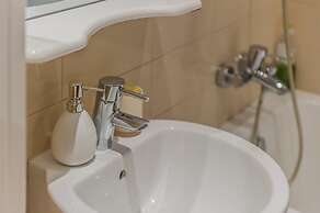 GM Apartment Serafimovicha 2