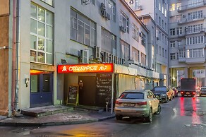 GM Apartment Serafimovicha 2