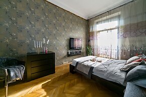 GM Apartment Serafimovicha 2-415