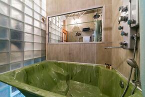 GM Apartment Serafimovicha 2-415