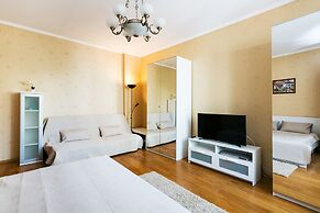 GM Apartment Bolshaya Tatarskaya 30