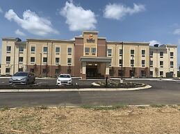 Comfort INN AND Suites