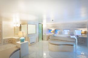 Rhodos Horizon City- Adults only