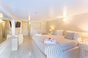 Rhodos Horizon City- Adults only