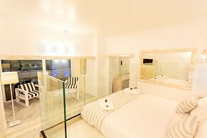 Rhodos Horizon City- Adults only