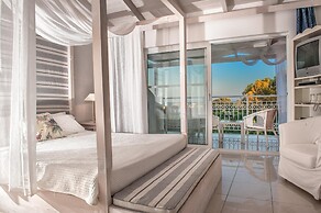 Gerakas Belvedere Hotel & Luxury Suites