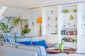 Gerakas Belvedere Hotel & Luxury Suites