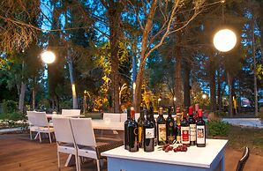 Gerakas Belvedere Hotel & Luxury Suites