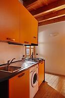 JOIVY Charming Apt Centre of Como