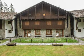 JOIVY Courmayeur Imperial Suite Home Plangorret