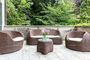 JOIVY Lake Como Waterfall House