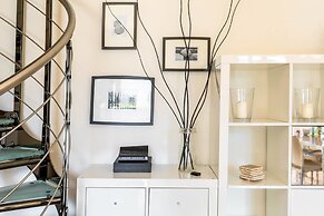 JOIVY Lake Como Waterfall House