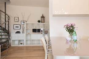 JOIVY Lake Como Waterfall House