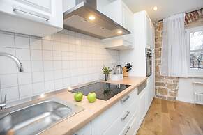 Residence Teatro - Near Cathedral of St James