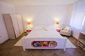 Jerry & Oli Apartments