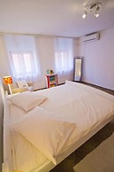 Jerry & Oli Apartments