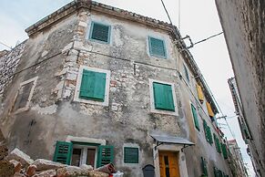 A&E Apartment - Near Cathedral of St James