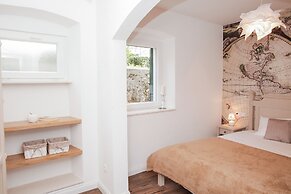 A&E Apartment - Near Cathedral of St James