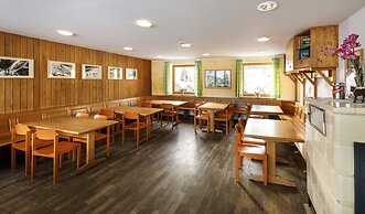 DJH Jugendherberge Oberstdorf-Kornau - Hostel