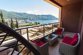 Luxury Harmonia Apartments